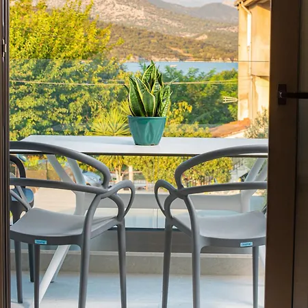 Avali Deluxe Apartman