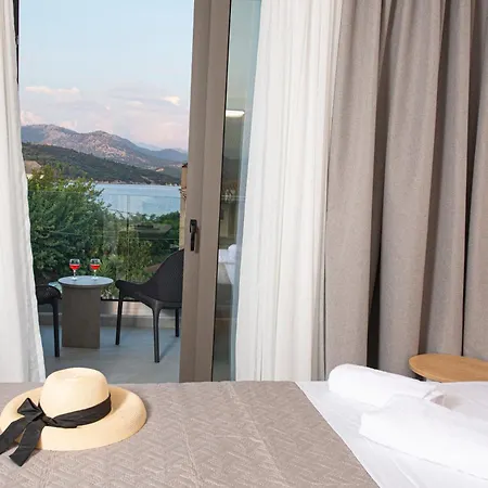Avali Deluxe Apartman Lijá