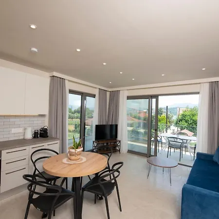 Avali Deluxe Apartman *